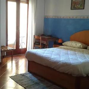  Guest house The Dolphins Italy