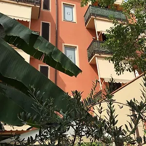 ** Aparthotel Gloria Italy