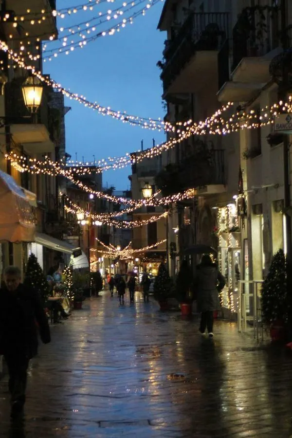 Casa Fresta Acomodação com café da manhã Taormina Alojamento de Acomodação e Pequeno-almoço